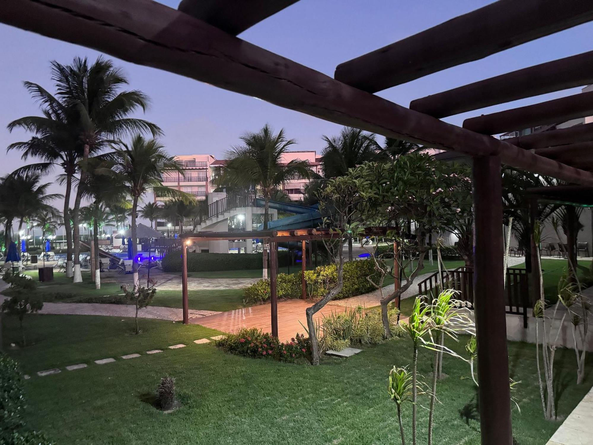 אקווירז Beach Living, Frente Mar, Vizinho Ao B Park מראה חיצוני תמונה